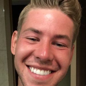 Meet your Posher, Joshua